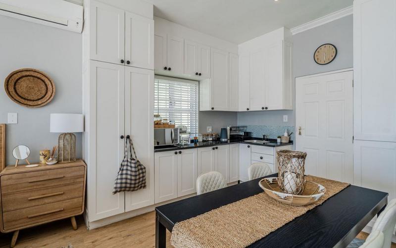 4 Bedroom Property for Sale in Simons Town Western Cape